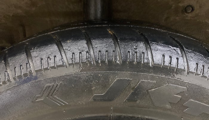 2014 Maruti Celerio VXI AMT, Petrol, Automatic, 88,174 km, Right Rear Tyre Tread