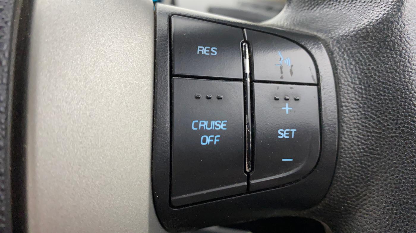 2016 Mahindra XUV500 W6, Diesel, Manual, 29,700 km, Adaptive Cruise Control
