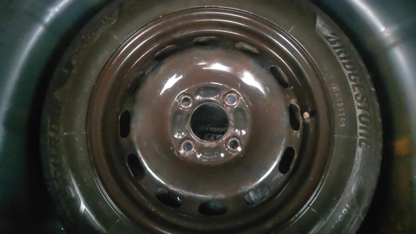 2016 Ford New Figo TITANIUM 1.2 PETROL MT, Petrol, Manual, 49,959 km, Spare Tyre