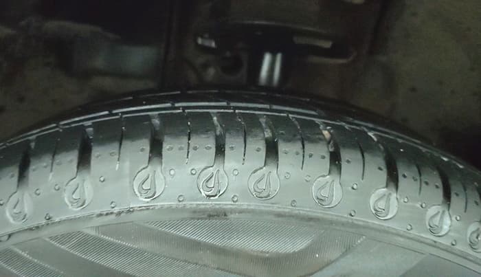 2022 Tata TIGOR XZ PLUS CNG, CNG, Manual, 74,369 km, Left Front Tyre Tread