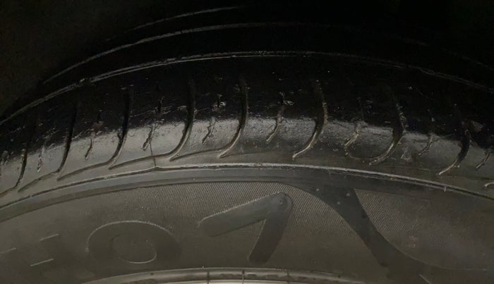 2019 Hyundai Creta E PLUS 1.6 PETROL, Petrol, Manual, 58,509 km, Left Rear Tyre Tread