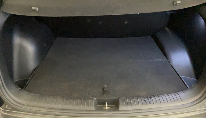 2019 Hyundai Creta E PLUS 1.6 PETROL, Petrol, Manual, 58,509 km, Boot Inside