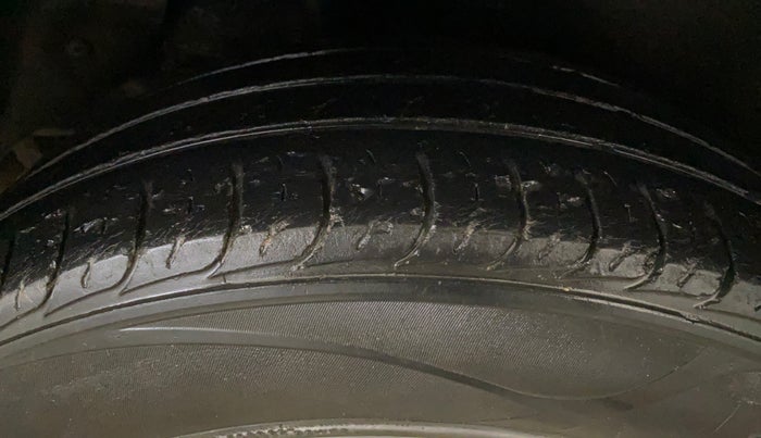 2019 Hyundai Creta E PLUS 1.6 PETROL, Petrol, Manual, 58,509 km, Right Rear Tyre Tread