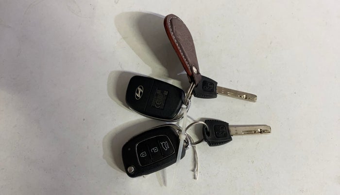 2019 Hyundai Creta E PLUS 1.6 PETROL, Petrol, Manual, 58,509 km, Key Close Up