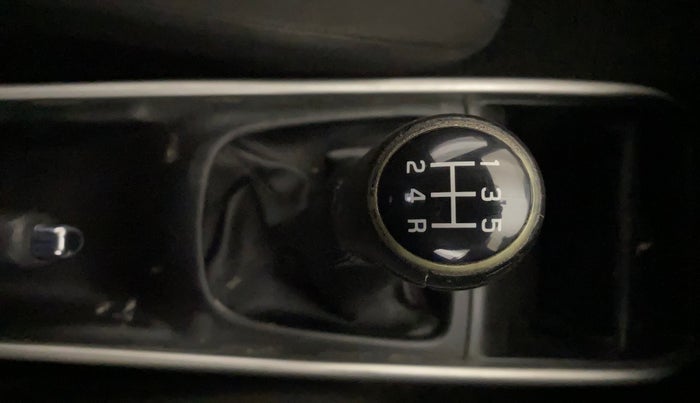 2018 Maruti Baleno DELTA PETROL 1.2, Petrol, Manual, 1,20,009 km, Gear Lever