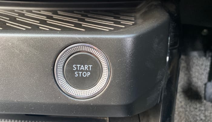 2024 Renault Kiger RXZ AMT, Petrol, Automatic, 22,020 km, Keyless Start/ Stop Button