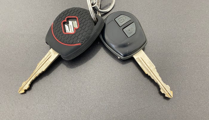 2017 Maruti Ertiga VDI SHVS, Diesel, Manual, 64,066 km, Key Close Up