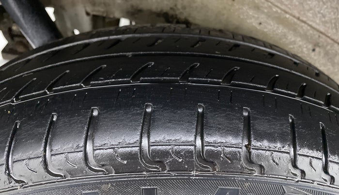 2018 Maruti Wagon R 1.0 VXI, Petrol, Manual, 27,587 km, Right Rear Tyre Tread
