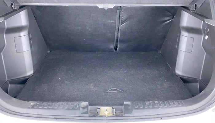 2018 Maruti Vitara Brezza ZDI + AMT, Diesel, Automatic, 32,319 km, Boot Inside