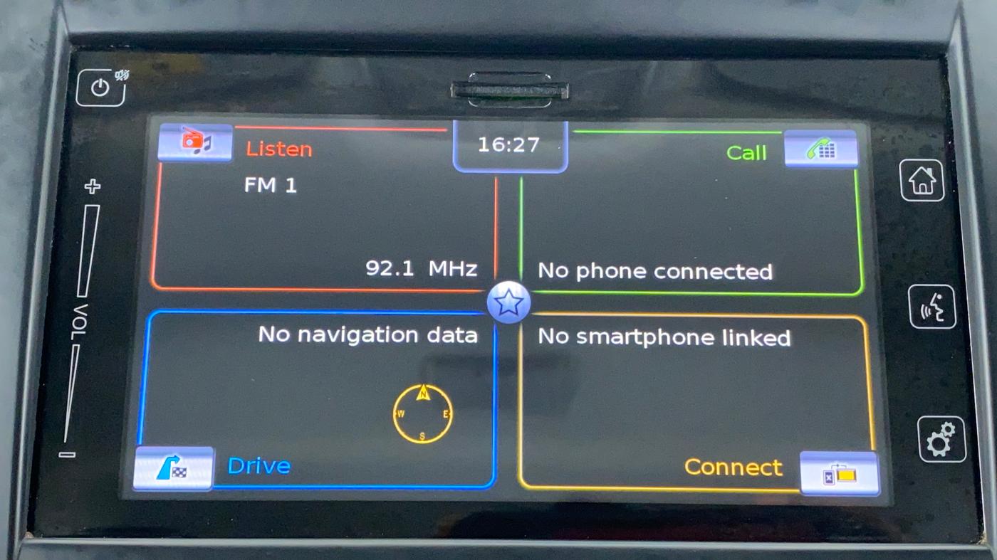 2018 Maruti Vitara Brezza ZDI + AMT, Diesel, Automatic, 32,319 km, Infotainment System