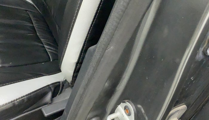 2021 Tata NEXON XZA PLUS SUNROOF DIESEL, Diesel, Automatic, 53,246 km, Front passenger door - Beading has minor damage