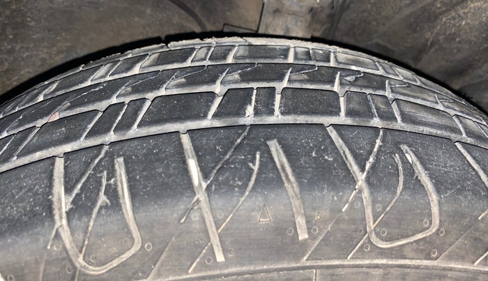 2016 Hyundai Creta S 1.6 PETROL, Petrol, Manual, 57,421 km, Right Front Tyre Tread