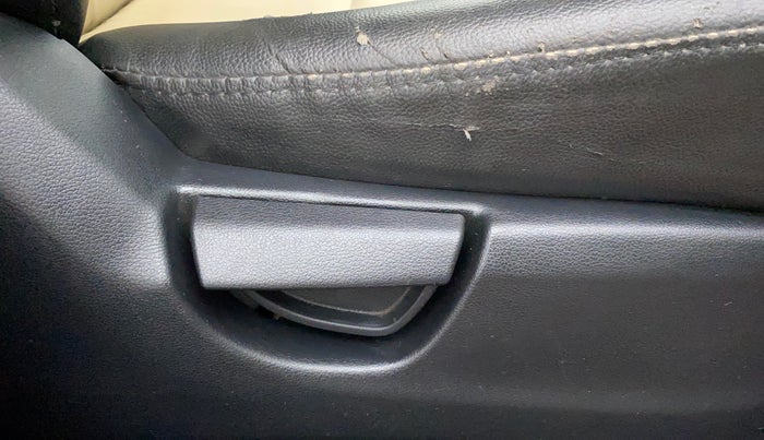 2020 Hyundai NEW SANTRO SPORTZ AMT, Petrol, Automatic, 31,570 km, Driver Side Adjustment Panel
