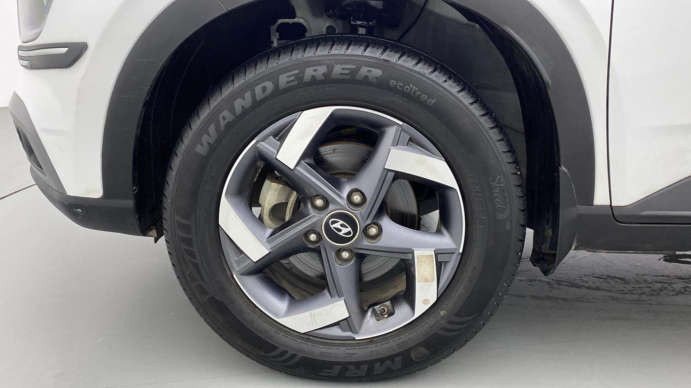 2022 Hyundai VENUE SX PLUS 1.0 TURBO DCT, Petrol, Automatic, 20,077 km, Left Front Wheel