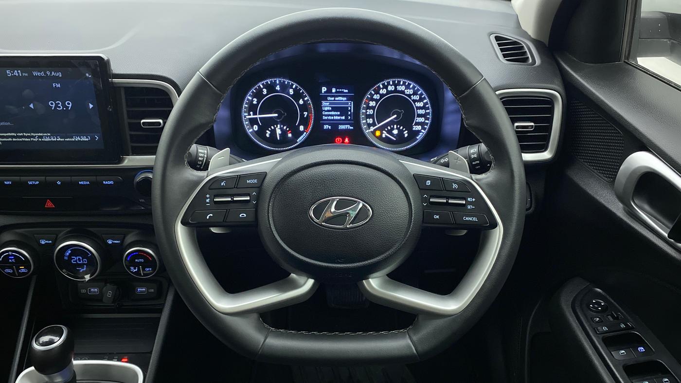 2022 Hyundai VENUE SX PLUS 1.0 TURBO DCT, Petrol, Automatic, 20,077 km, Steering Wheel Close Up