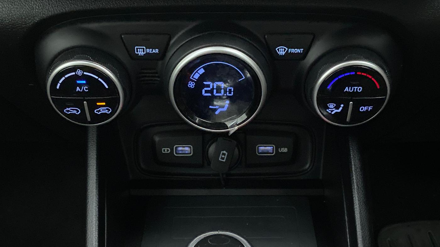 2022 Hyundai VENUE SX PLUS 1.0 TURBO DCT, Petrol, Automatic, 20,077 km, Automatic Climate Control