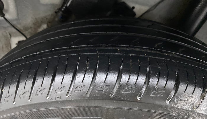 2022 Hyundai VENUE SX PLUS 1.0 TURBO DCT, Petrol, Automatic, 20,077 km, Left Rear Tyre Tread