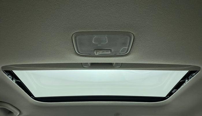 2022 Hyundai VENUE SX PLUS 1.0 TURBO DCT, Petrol, Automatic, 20,077 km, Moonroof/ Sunroof
