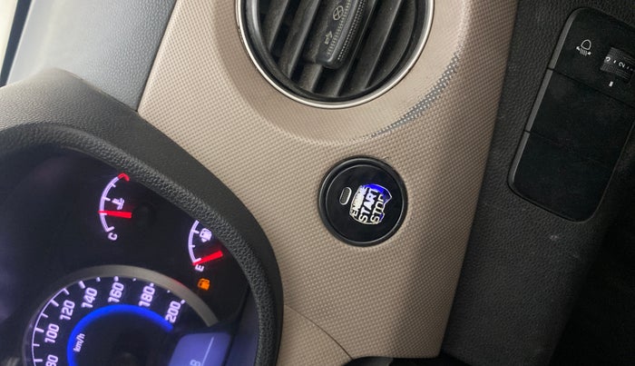 2016 Hyundai Grand i10 ASTA 1.1 CRDI, Diesel, Manual, 93,744 km, Keyless Start/ Stop Button