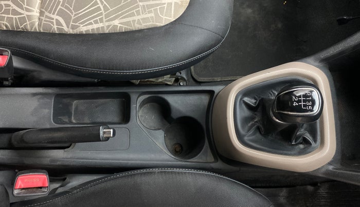 2016 Hyundai Grand i10 ASTA 1.1 CRDI, Diesel, Manual, 93,744 km, Gear Lever