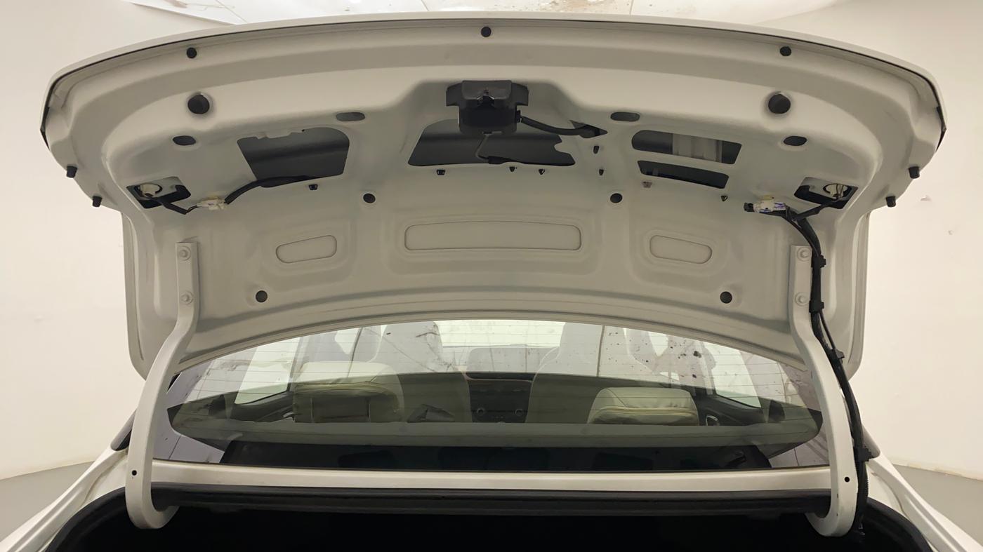 2021 Hyundai AURA SX 1.2 (O), Petrol, Manual, 16,365 km, Boot Door Open
