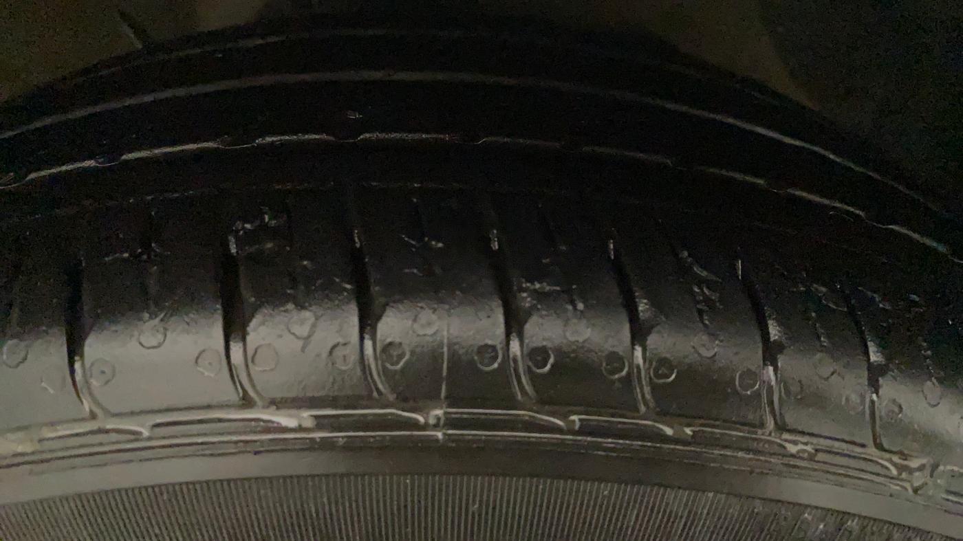 2021 Hyundai AURA SX 1.2 (O), Petrol, Manual, 16,365 km, Left Rear Tyre Tread