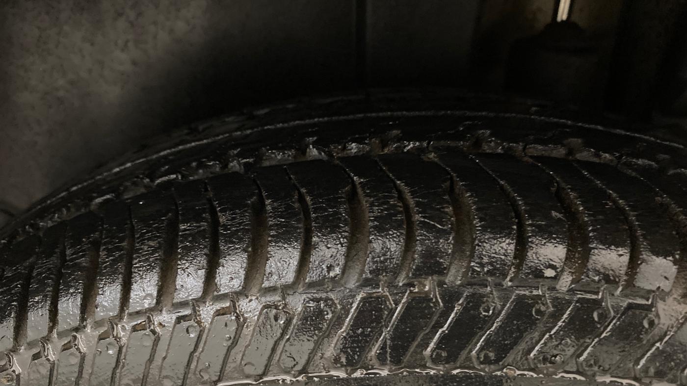 2012 Maruti Swift VDI, Diesel, Manual, 63,789 km, Left Rear Tyre Tread
