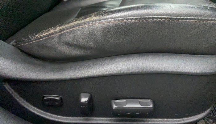 2016 Hyundai New Elantra 1.8 SX AT VTVT, Petrol, Automatic, 61,471 km, Driver Side Adjustment Panel