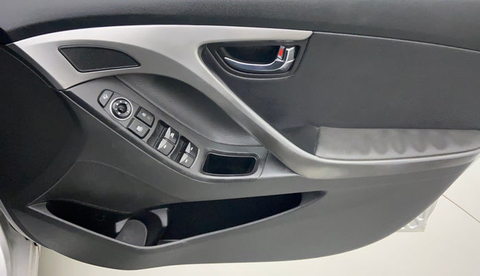 2016 Hyundai New Elantra 1.8 SX AT VTVT, Petrol, Automatic, 61,471 km, Driver Side Door Panels Control