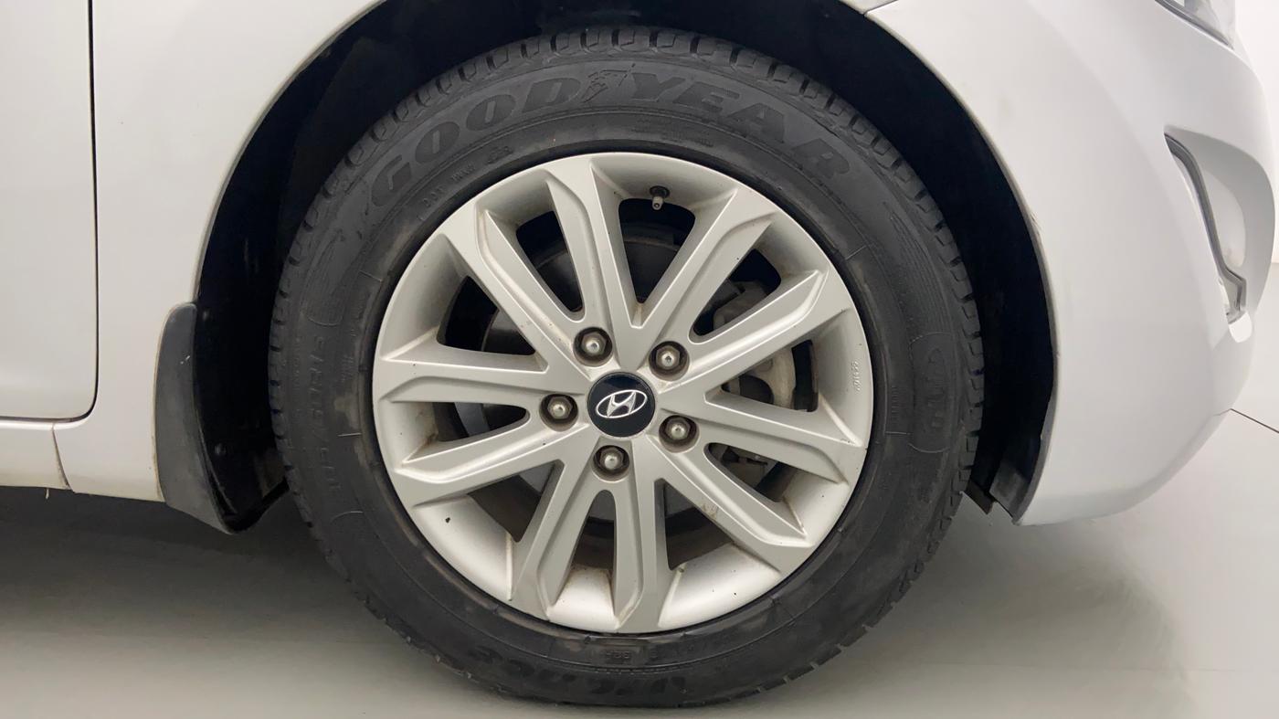 2016 Hyundai New Elantra 1.8 SX AT VTVT, Petrol, Automatic, 61,471 km, Right Front Wheel