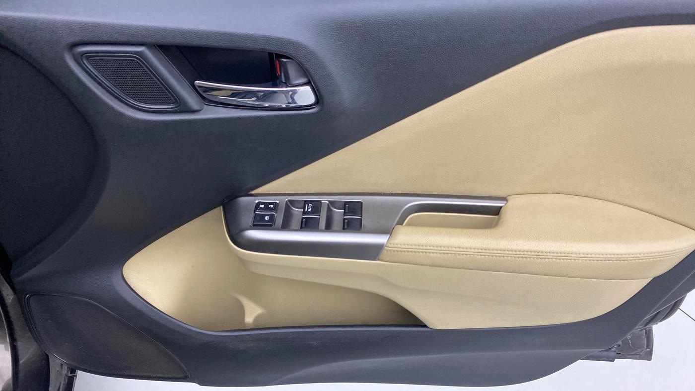 2016 Honda City VX CVT PETROL, Petrol, Automatic, 63,533 km, Driver Side Door Panels Control