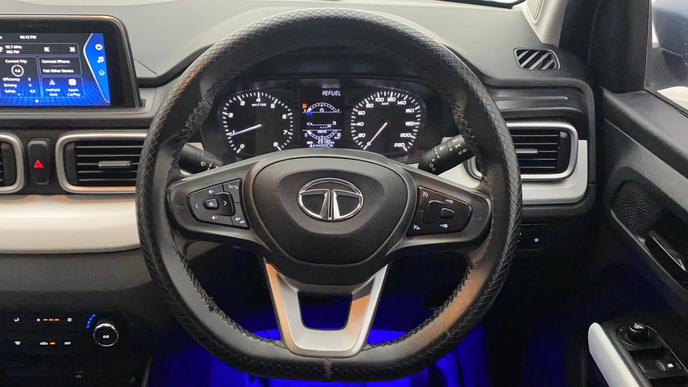 2022 Tata PUNCH ACCOMPLISHED MT, Petrol, Manual, 23,310 km, Steering Wheel Close Up