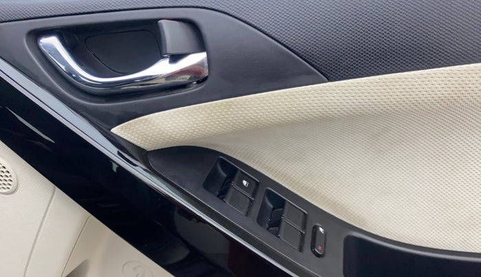 2021 Tata NEXON XZ PLUS PETROL, Petrol, Manual, 28,564 km, Driver Side Door Panels Control