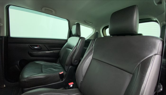 2019 Maruti XL6 ALPHA AT, Petrol, Automatic, 80,724 km, Right Side Rear Door Cabin