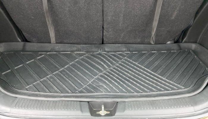 2019 Maruti XL6 ALPHA AT, Petrol, Automatic, 80,724 km, Boot Inside