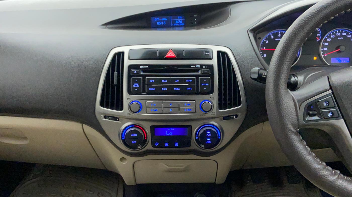 2013 Hyundai i20 SPORTZ 1.2, Petrol, Manual, 48,177 km, Air Conditioner