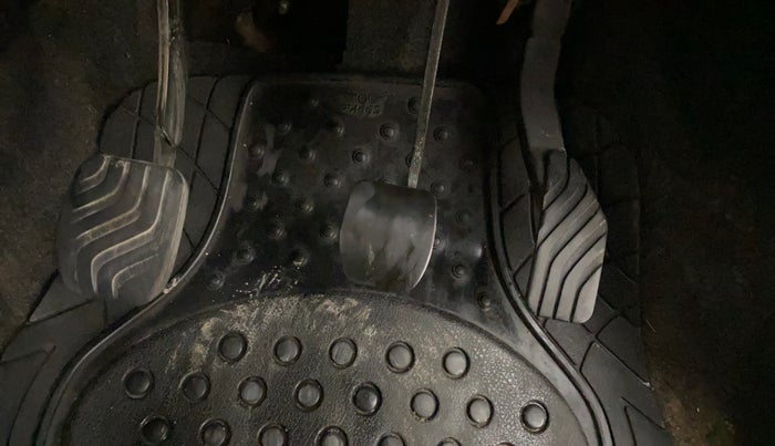 2016 Datsun Redi Go S, Petrol, Manual, 1,47,025 km, Pedals