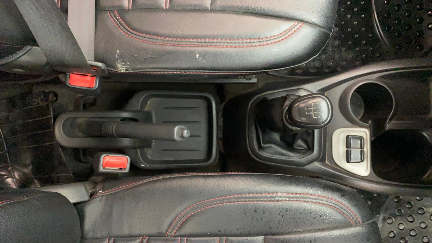 2016 Datsun Redi Go S, Petrol, Manual, 1,47,190 km, Gear Lever