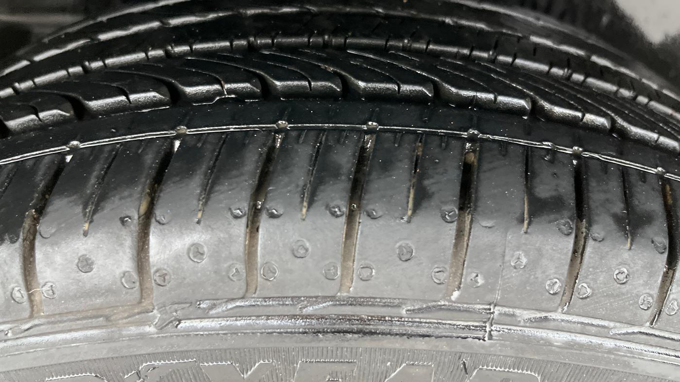 2016 Maruti Ciaz ZXI+ RS, Petrol, Manual, 58,087 km, Right Rear Tyre Tread
