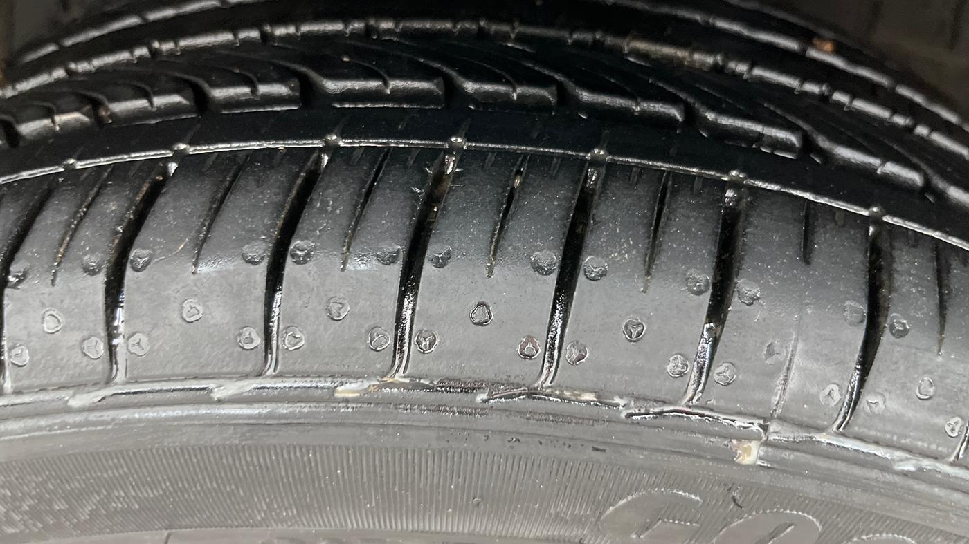 2016 Maruti Ciaz ZXI+ RS, Petrol, Manual, 58,087 km, Left Front Tyre Tread