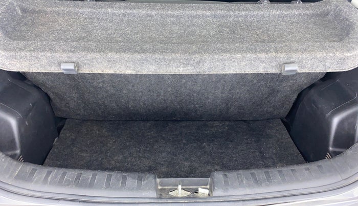 2012 Maruti Swift VXI D, Petrol, Manual, 53,116 km, Boot Inside