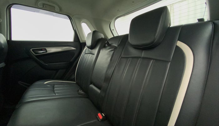 2018 Maruti Vitara Brezza ZDI PLUS, Diesel, Manual, 48,642 km, Right Side Rear Door Cabin