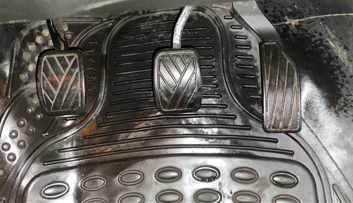 2018 Maruti Vitara Brezza ZDI PLUS, Diesel, Manual, 48,642 km, Pedals