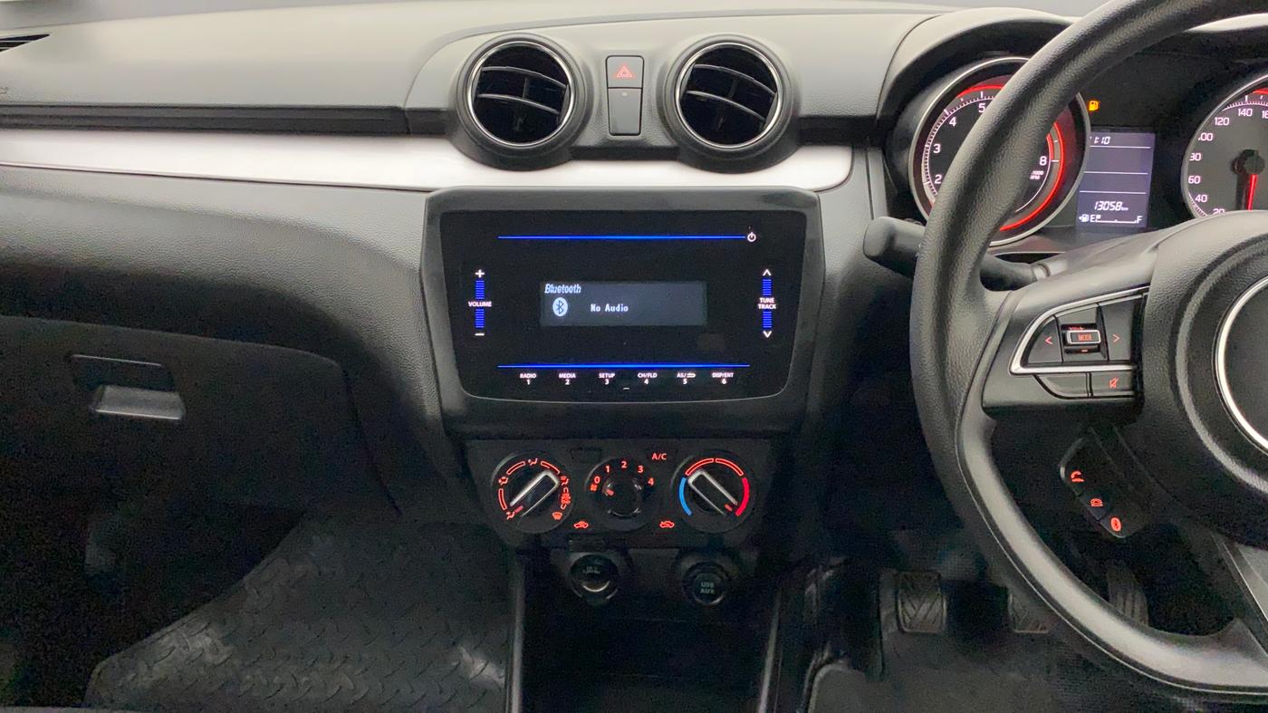 2021 Maruti Swift VXI, Petrol, Manual, 13,058 km, Air Conditioner