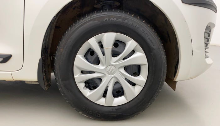 2021 Maruti Swift VXI, Petrol, Manual, 13,058 km, Right Front Wheel