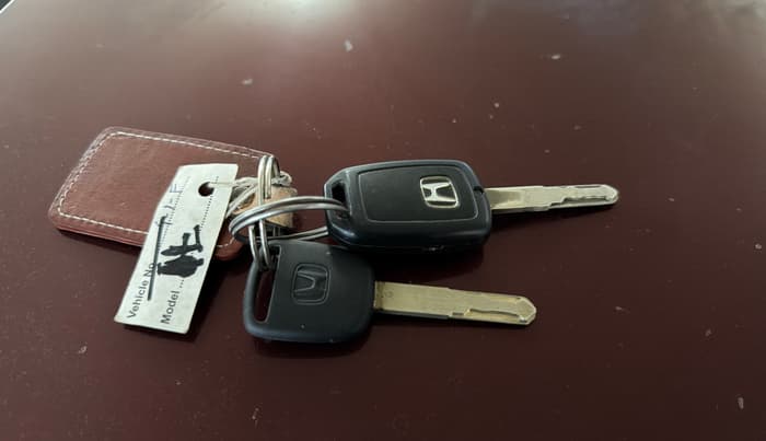 2018 Honda WR-V 1.2L I-VTEC VX MT, Petrol, Manual, 50,979 km, Key Close Up