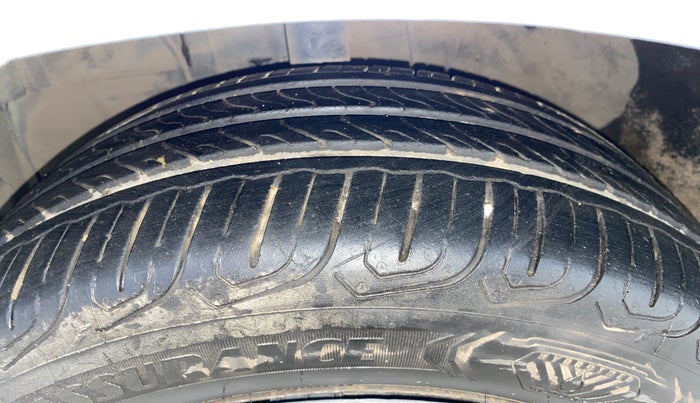 2013 Toyota Etios G, Petrol, Manual, 1,16,531 km, Left Front Tyre Tread