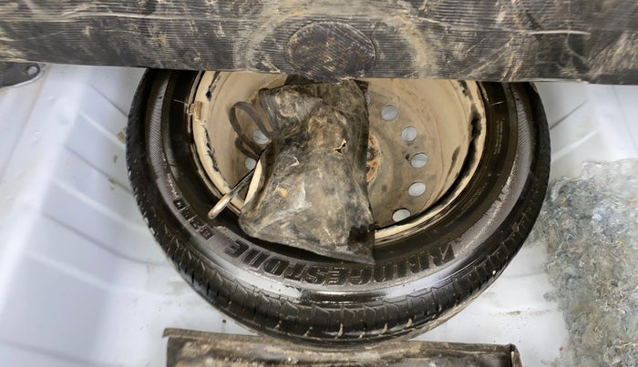 2013 Toyota Etios G, Petrol, Manual, 1,16,531 km, Spare Tyre