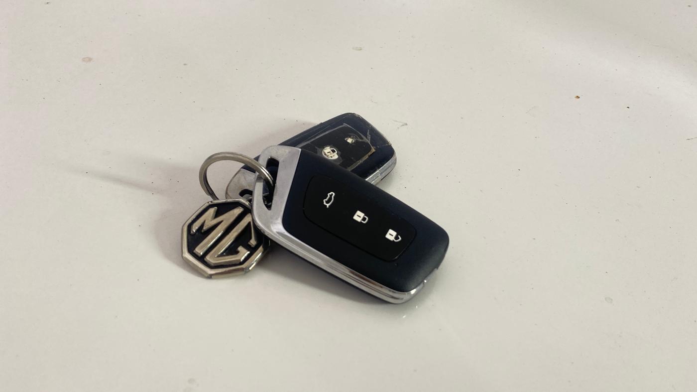 2021 MG HECTOR SHARP 1.5 PETROL CVT, Petrol, Automatic, 74,642 km, Key Close Up