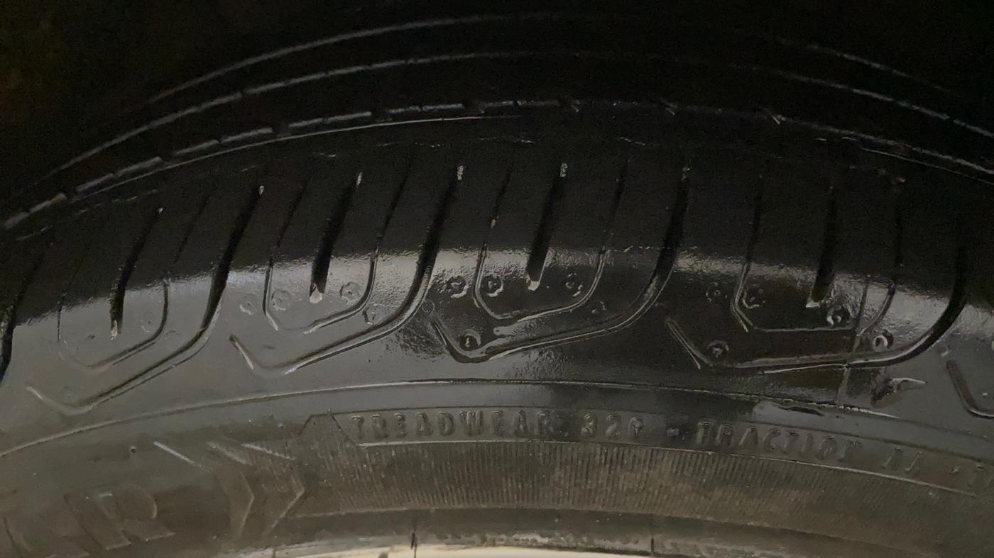 2020 Ford Ecosport TITANIUM 1.5L DIESEL, Diesel, Manual, 1,44,257 km, Left Front Tyre Tread